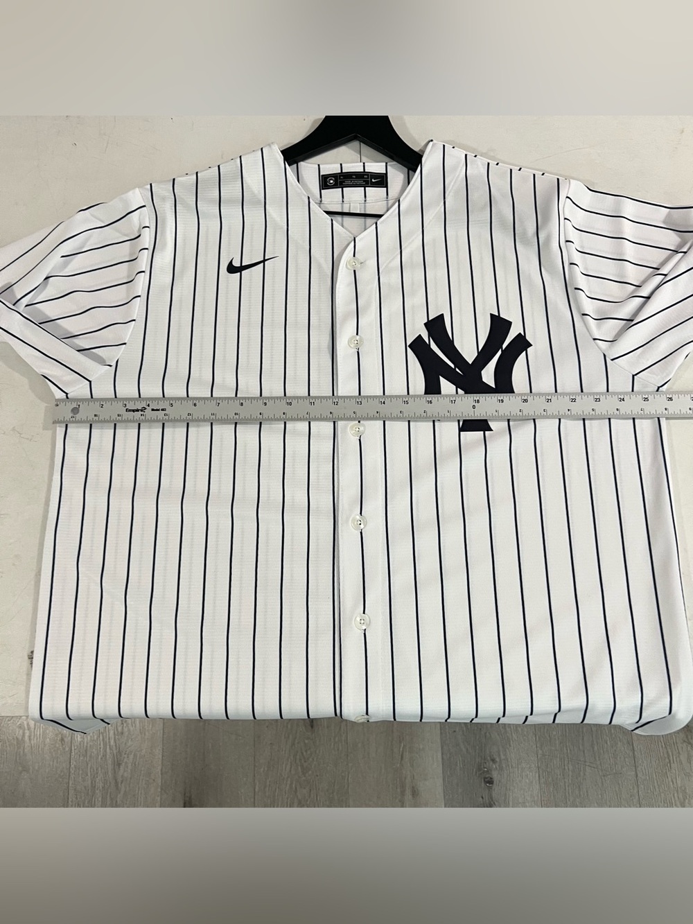 New York Yankees Baseball Jersey Mens XL White Pinstripes Nike MLB - Picture 6 of 7